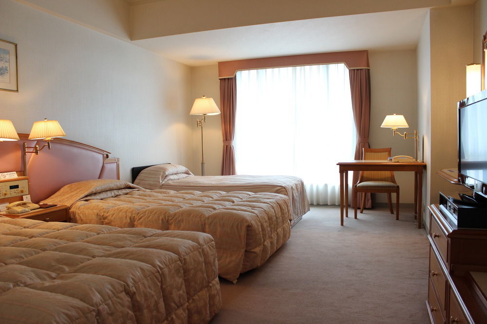 Kure Hankyu Hotel Bagian luar foto
